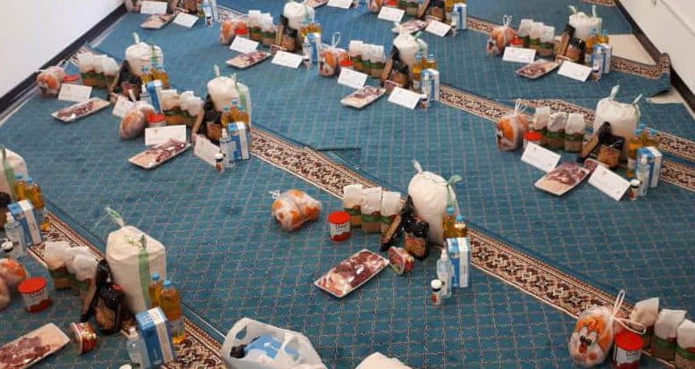 توزیع بسته های ارزاق به مناسبت ماه مبارک رمضان