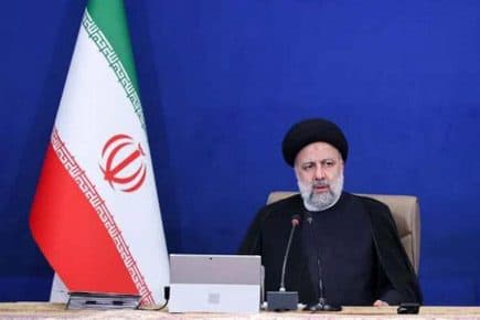 استفاده از ظرفیت فضای مجازی در رشد و تعالی کشور ضروری است